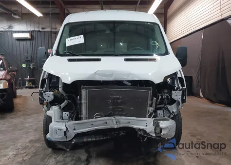 2018 Ford Transit-250 из США, поврежденный, VIN 1FTYR1CM7JKB44924